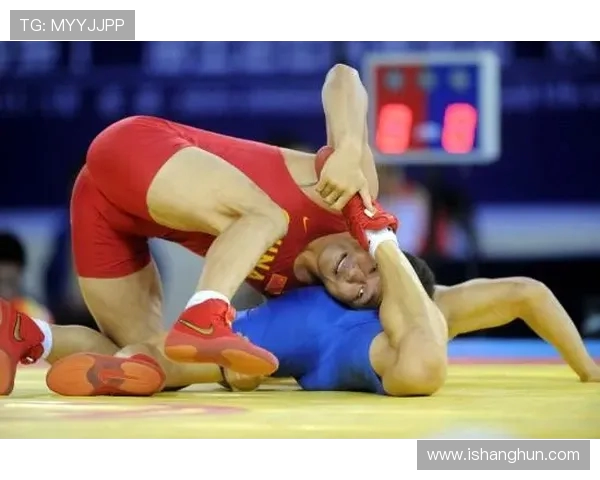 图库曼竞技与自由队激战正酣谁能在这场对决中笑到最后