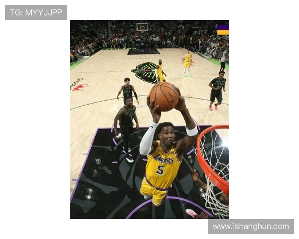 鹈鹕与湖人激战正酣比分悬念迭起引发球迷热议